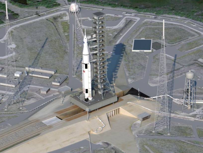 Concepção artística do novo foguete da Nasa, chamado SLS, na base de lançamento