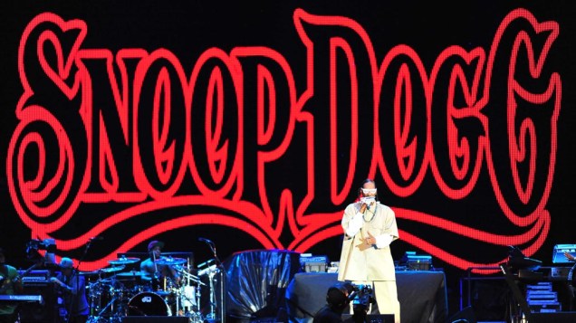 Snoop Dogg durante show no palco Energia & Consciência, no primeiro dia do festival SWU em Paulínia, em 12/11/2011