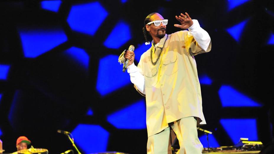 Snoop Dogg durante show no palco Energia & Consciência, no primeiro dia do festival SWU em Paulínia, em 12/11/2011
