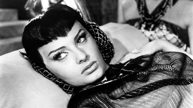 Sophia Loren interpreta a rainha egípcia em Cleópatra, de 1953