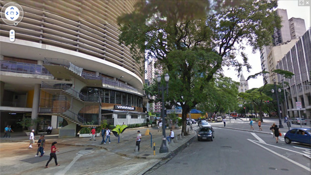 Vista da entrada do edifício Copan, no centro de São Paulo