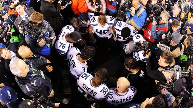 O Seattle Seahawks conquistou o primeiro Super Bowl de sua história ao bater o Denver Broncos por 43 a 8