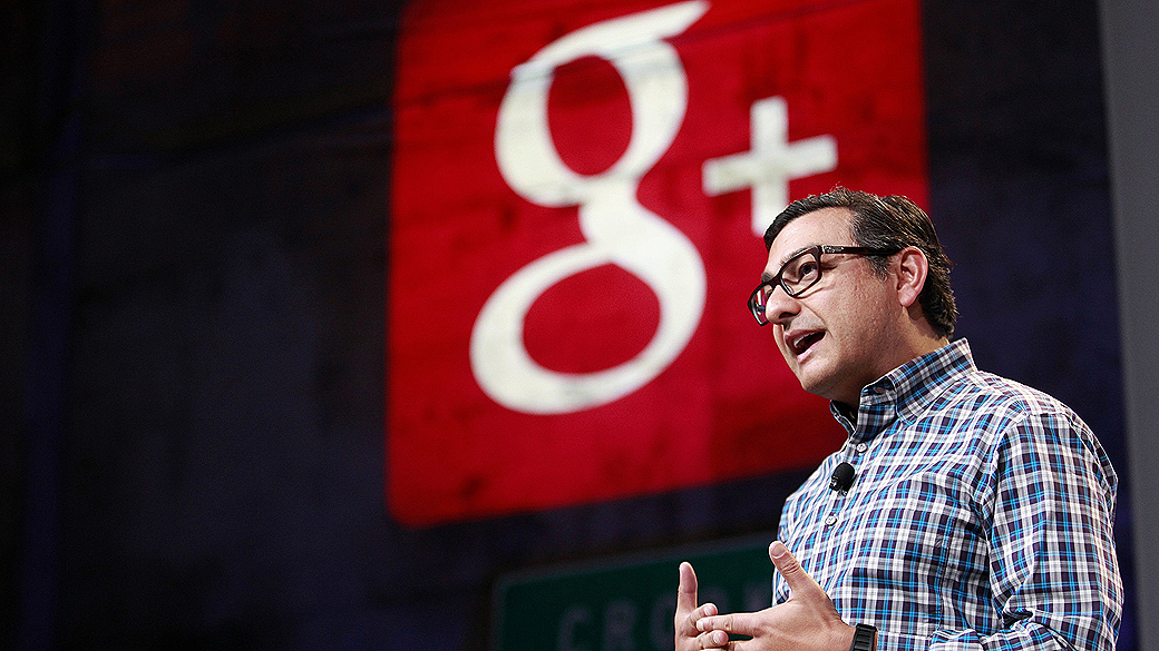 Vice-Presidente Sênior de Engenharia da Google Vic Gundotra fala sobre atualidades Google Plus durante um evento em San Francisco, Califórnia