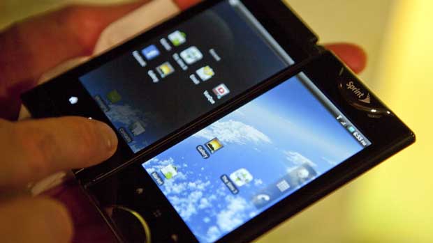 Internet no celular: maioria dos usuários faz buscas na rede, afirma relatório do Google