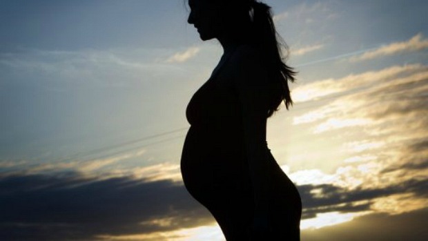 Foram realizadas duas operações, nas quais duas jovens suecas receberam o útero de suas respectivas mães