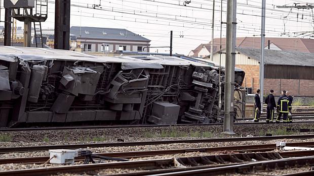 Trem descarrilou na estação em Bretigny-sur-Orge, ao sul de Paris