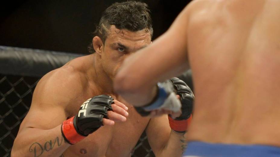 UFC Goiânia: Vitor Belfort derrota Dan Henderson