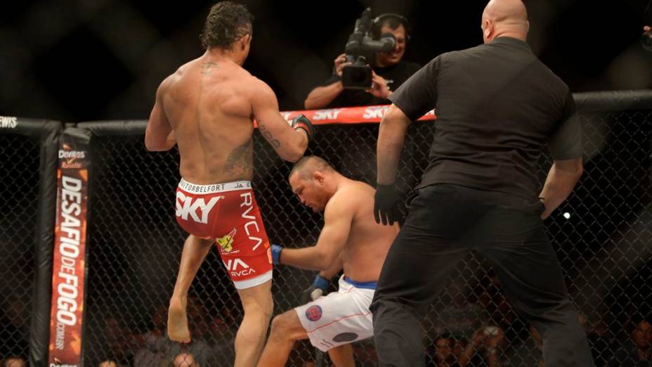 UFC Goiânia: Vitor Belfort derrota Dan Henderson