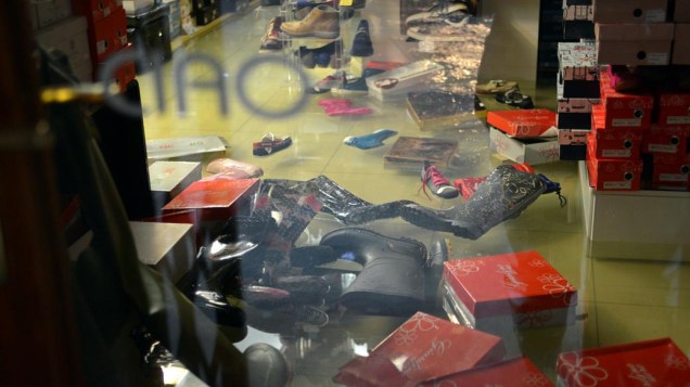 Loja de sapatos é tomada pela água em Veneza