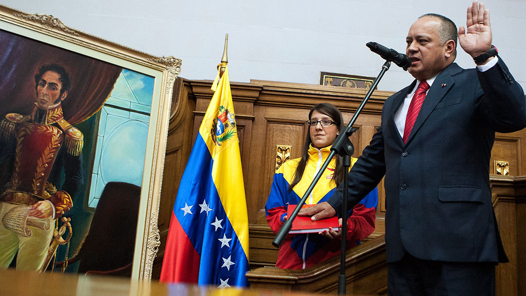 Diosdado Cabello é reeleito presidente da Assembleia Nacional venezuelana
