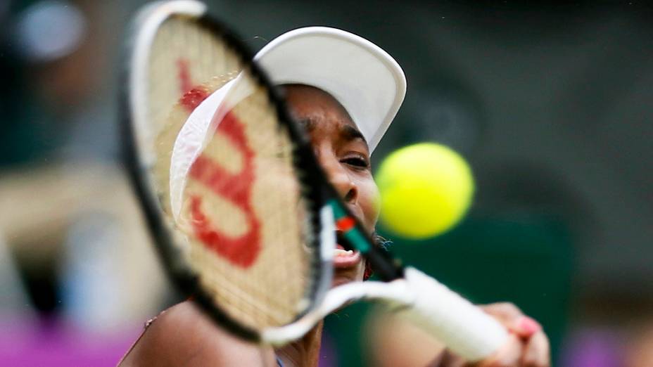 A norte americana Venus Williams não teve dificuldade para vencer a canadense Aleksandra Wozniak pelos Jogos Olímpicos de Londres, em 31/07/2012