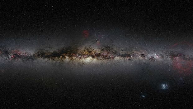 360 graus: a imagem mostra a Via Láctea vista dos hemisférios norte e sul