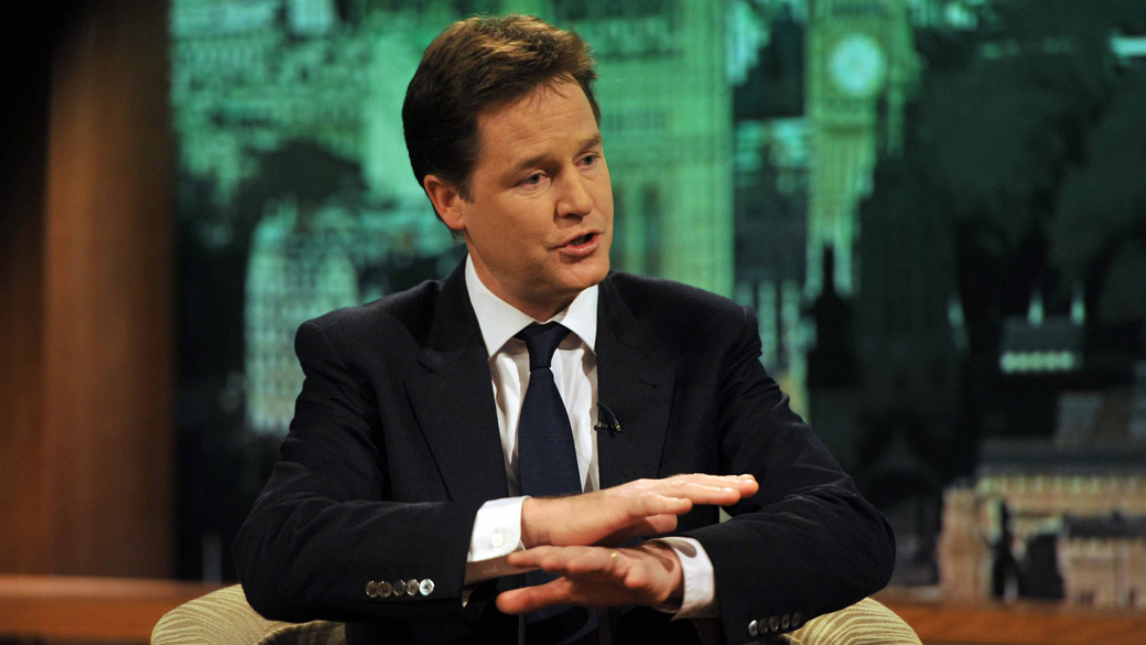 Vice-premier britânico, Nick Clegg, durante entrevista à ‘BBC’, onde afirma que a Grã-Bretanha corre o risco de ficar isolada e marginalizada da União Europeia – 11/12/2011