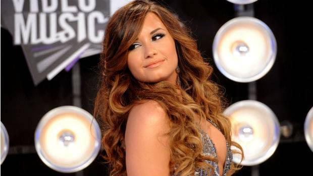 Demi Lovato no VMA, premia&ccedil;&atilde;o da MTV americana, em 2011
