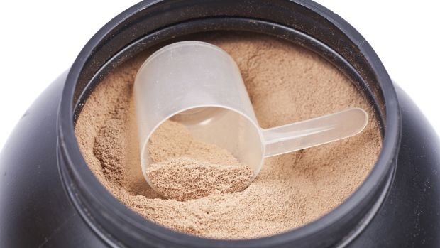 Whey protein: De 25 marcas testadas pela Anvisa, 20 foram punidas
