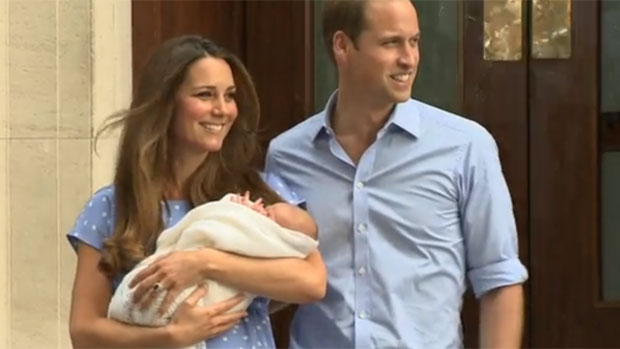 Kate e William apresentam o bebê real