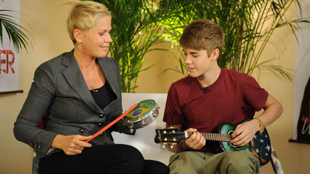 <p>Xuxa entrevista Justin Bieber</p>