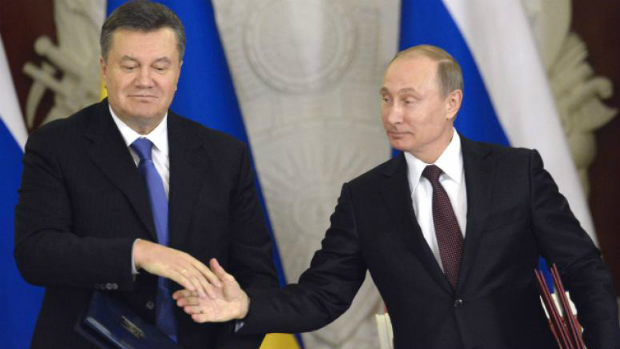 Viktor Yanukovich e Vladimir Putin, presidentes da Ucrânia e da Rússia, em encontro em dezembro