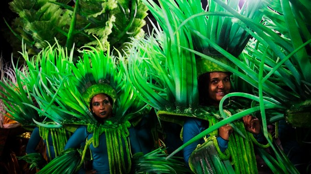 O enredo da Beija-Flor homenageia o país do continente africano, Guiné Equatorial O enredo da Beija-Flor homenageia o país do continente africano, Guiné Equatorial