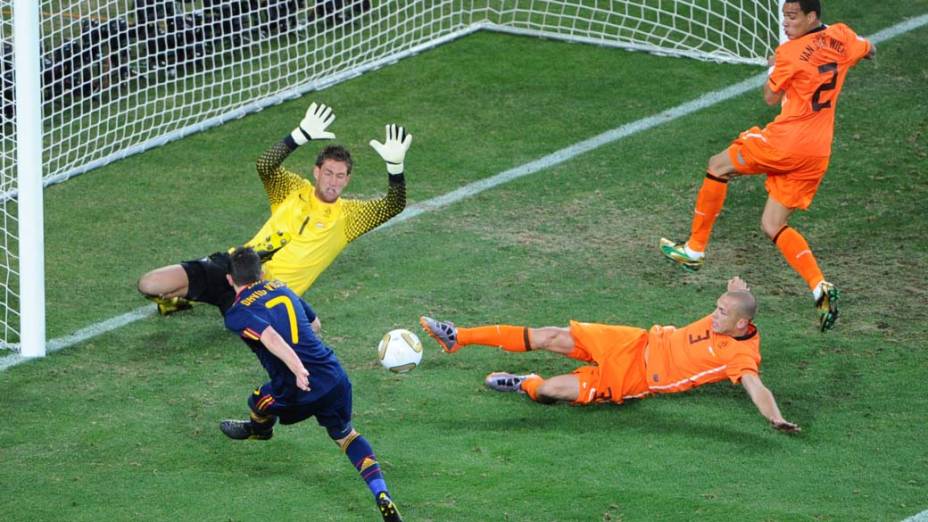 David Villa perde oportunidade de gol durante a partida Holanda e Espanha pela Final da Copa do Mundo da África do Sul 2010