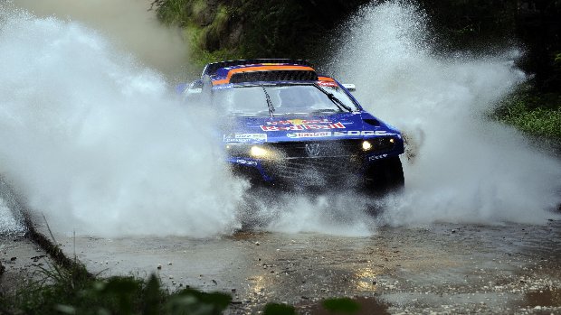 O espanhol Carlos Sainz lidera o rali Dakar, disputado na Argentina e no Chile