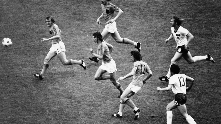 Alemanha 2 x 1 Holanda, finalíssima da Copa do Mundo de 1974, no Estádio Olímpico de Munique