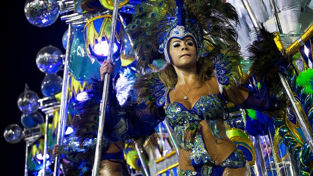 Unidos da Tijuca fecha os desfiles do grupo especial na Marquês de Sapucaí (RJ)