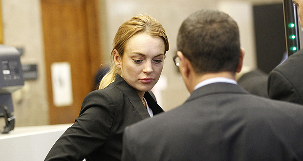 Lindsay Lohan mantém participação em filme de Matthew Wilder