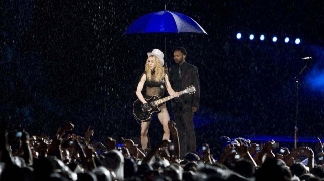 Em 2008, Madonna apresentou o show de sua turnê Sticky and Sweet Tour no Maracanã