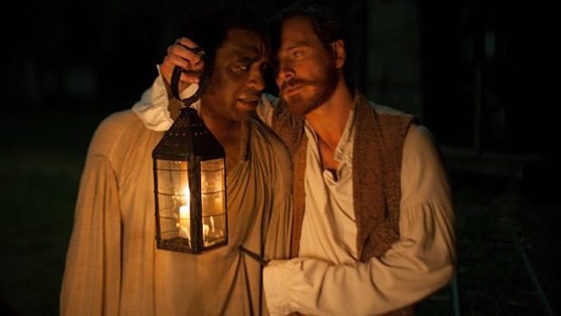 Chiwetel Ejiofor e Michael Fassbender em 12 Years a Slave