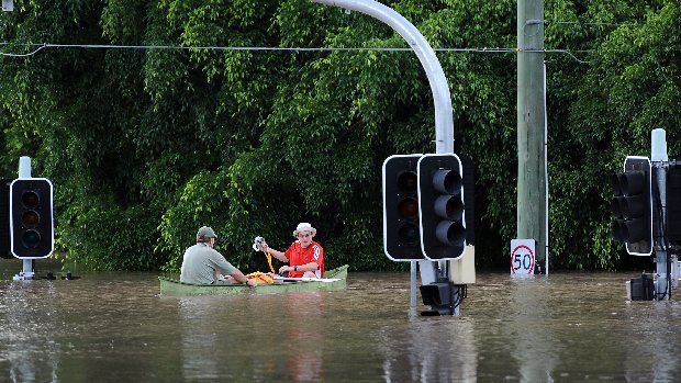 Mais de 300 mil casas estão ameaçadas pelas chuvas em Brisbane, Austrália