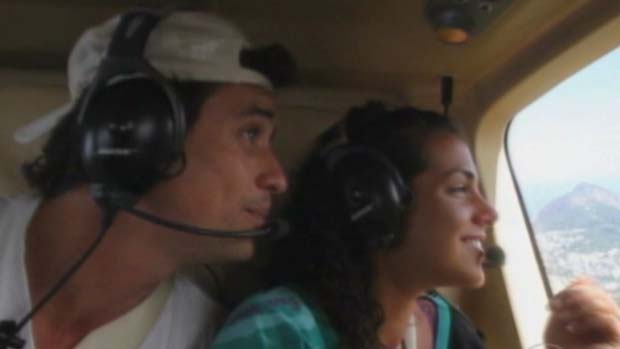 Fael e Noemi em passeio de helicóptero em 18/03/2012