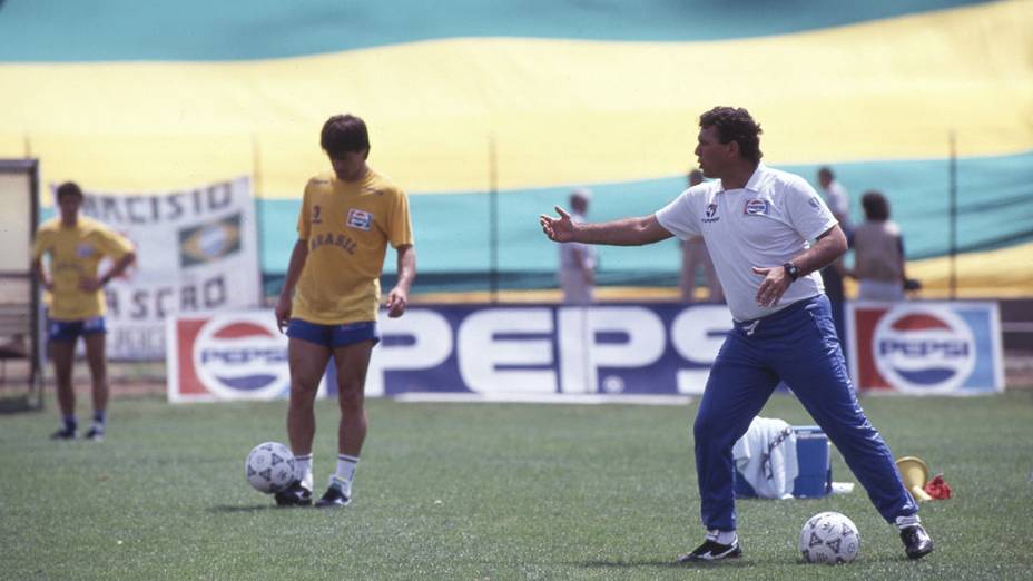 Sebastião Lazaroni em treino da seleção para a Copa do Mundo de 1990