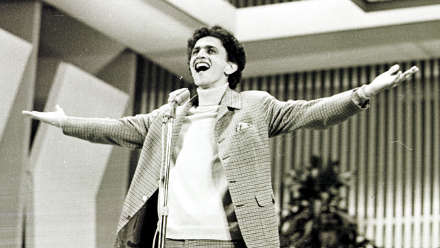 Caetano Veloso defende Alegria Alegria na final do festival de 1967