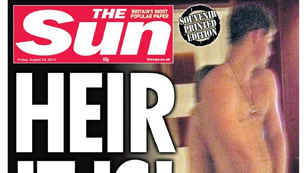 The Sun mostra Harry nu