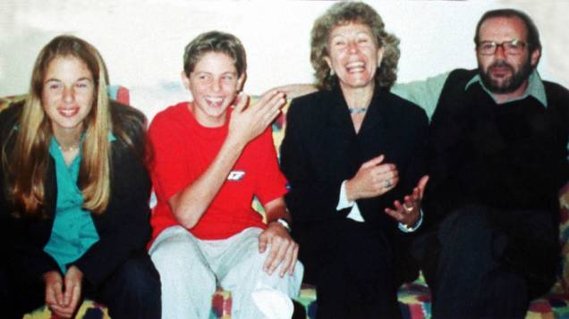 Reprodução de foto da Família Richthofen (Novembro de 2002) Reprodução de foto da Família Richthofen (Novembro de 2002)