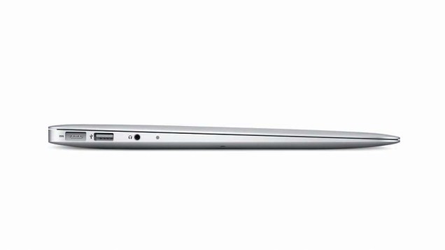 2010 - MacBook Air, considerado o notebook mais fino do mundo. Sua primeira versão foi apresentada em 2008