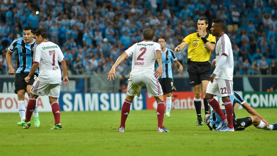 Grêmio e Fluminense empataram em 0 a 0 em jogo tenso na Arena em Porto Alegre