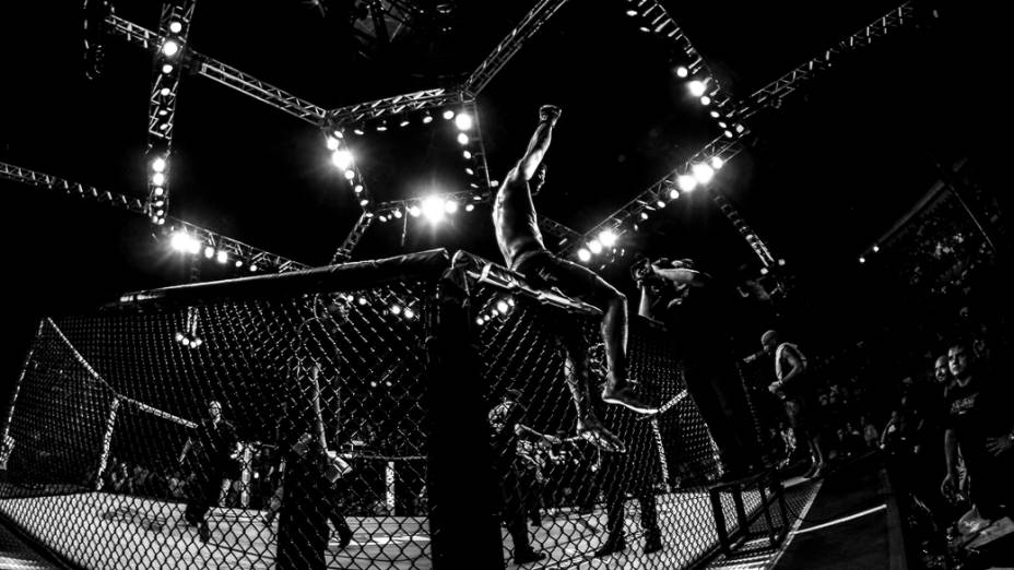 Leonardo Santos vence William Patolino e conquista The Ultimate Fighter 2, em Fortaleza