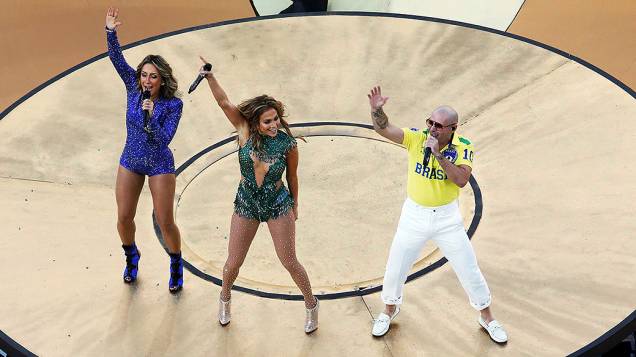 Claudia Leitte, Jennifer Lopez e Pitbull na abertura da Copa do Mundo