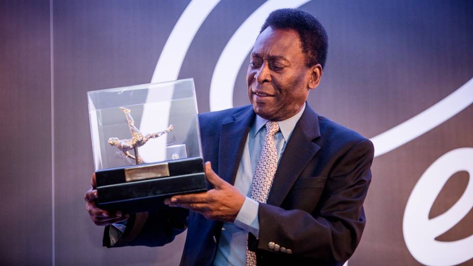 Pelé lançou, em evento em São Paulo, novo produto feito em sua homenagem