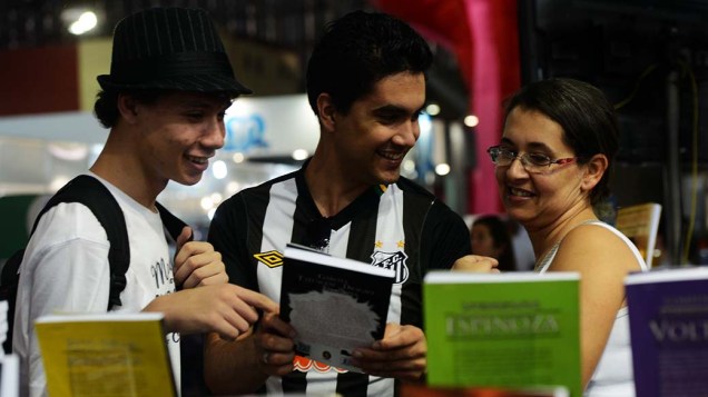 Visitantes durante a 22ª Bienal do Livro de São Paulo no Anhembi
