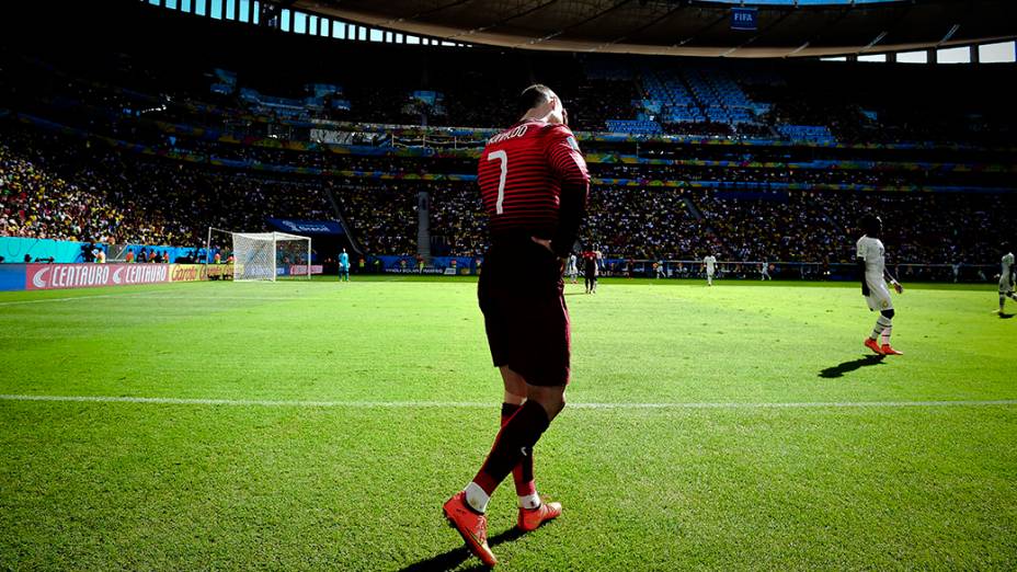 O português Cristiano Ronaldo durante o jogo contra Gana no Mané Garrincha, em Brasília