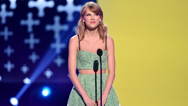 A cantora Taylor Swift no Teen Choice Awards 2014