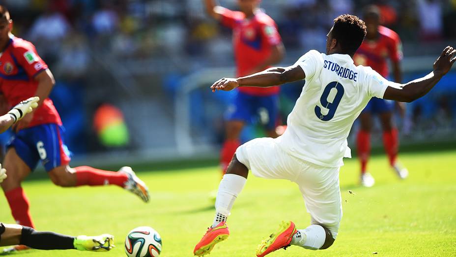 A despedida da seleção inglesa da Copa do Mundo, no empate sem gols com a Costa Rica, no Mineirão, em Belo Horizonte