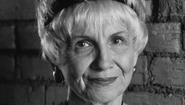 A escritora Alice Munro