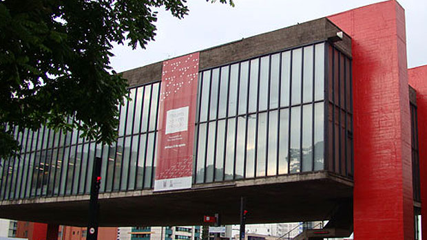 A fachada do Masp (620)