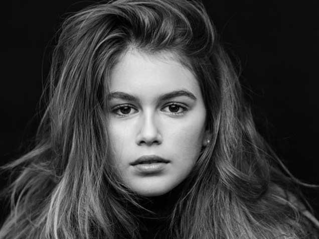 A modelo Kaia Gerber, filha de Cindy Crawford