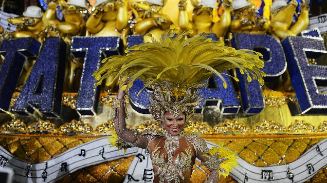 Com samba enredo em homenagem à Beth Carvalho, Acadêmicos do Tatupé abre o carnaval de São Paulo