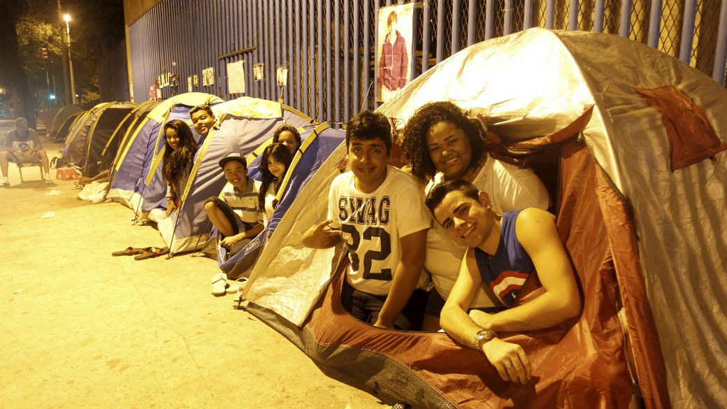 Jovens acampam na Apoteose para ver Justin Bieber em novembro